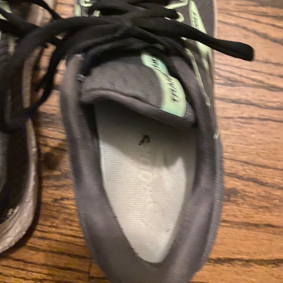 Brooks transcend 7 running shoe - women’s - Picture 3 of 4